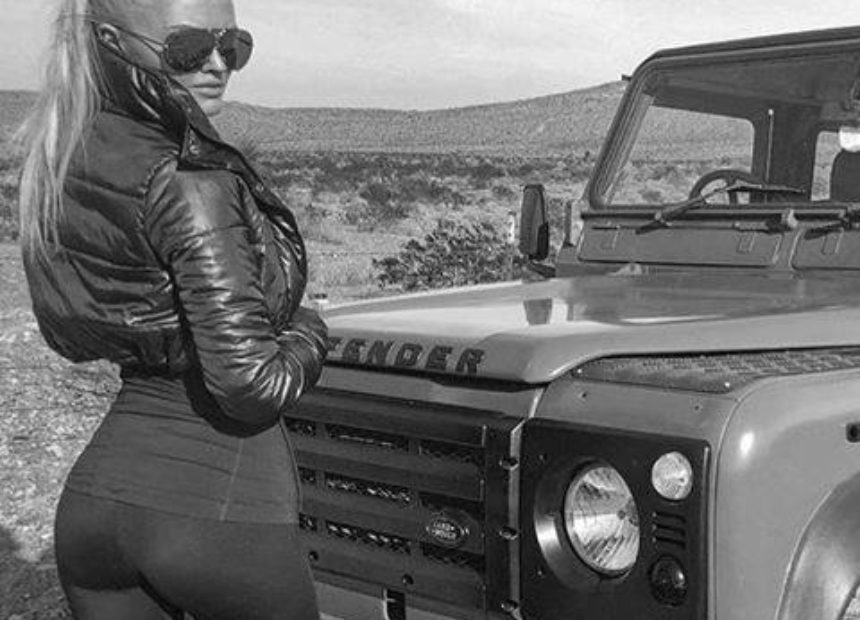 girls and land rovers (7)