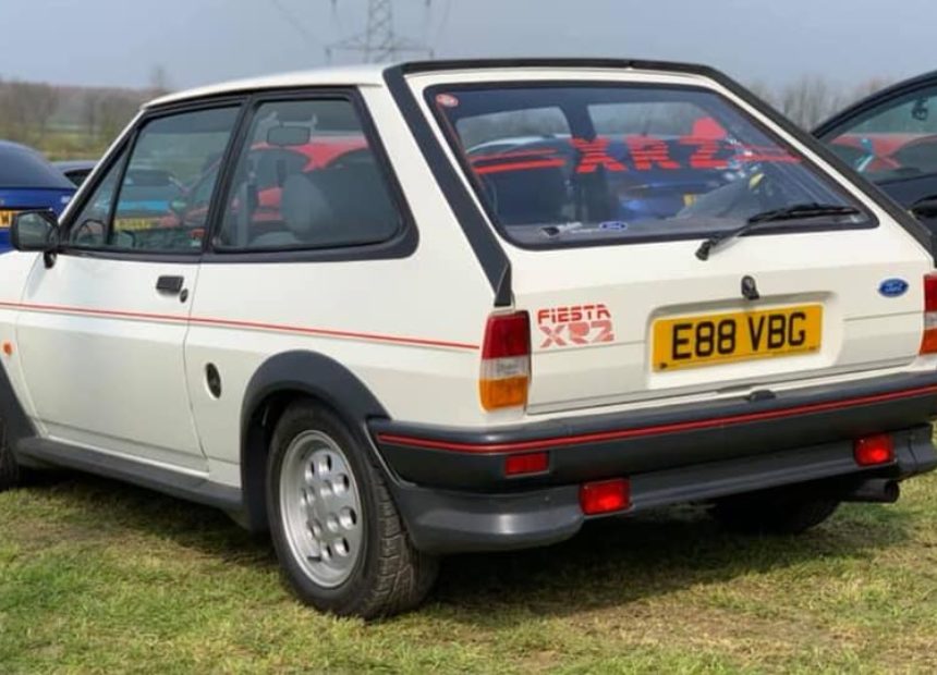 classic ford xr2 (4)